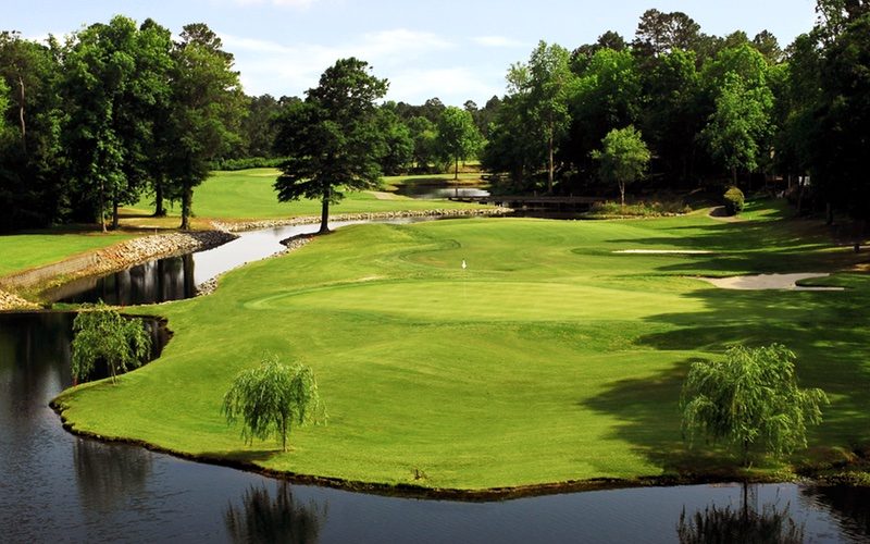 River Hills Country Club