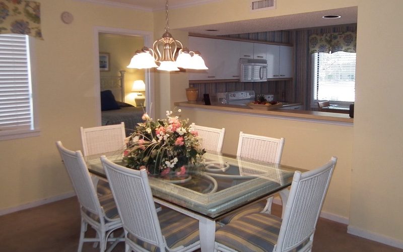 Kingston Plantation Villa dining