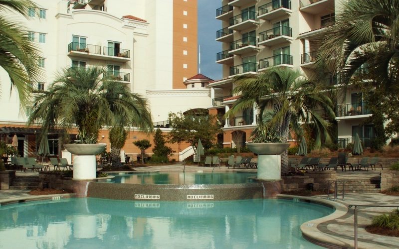 Marina Inn pool